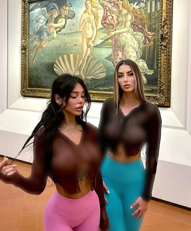 Foto Seminude Agli Uffizi Le Sexy Influencer Rimuovere Le Foto My Xxx