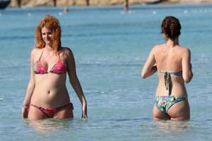 Chiara Galiazzo, bikini a Formentera con la famiglia