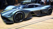 Aston Martin stupisce a Ginevra con Valkyrie, la racing car da strada
