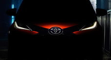 Toyota, la nuova Aygo accende le luci: sarà una citycar molto “fun to drive”
