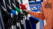 Benzina, compagnie tagliano ancora prezzi raccomandati. Ip riduce di 3,5 cents, Q8 e Tamoil di 3 centesimi