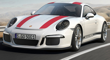 Porsche 911R, senza spoiler e alettoni, ma è l'erede della GT3 RS con cambio manuale