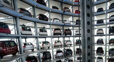 Mercato dell'auto sprofonda: meno 100 mila auto in 3 mesi. Colpevoli gli incentivi sempre annunciati e mai attuati