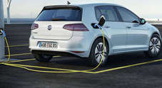 Volkswagen, svolta elettrica: arriva e-Golf, quasi 200 km a zero emissioni