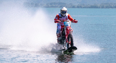 In moto d'acqua sul lago di Como a 104 km/h: il record di Luca Colombo In moto d'acqua sul lago di Como a 104 km/h: il record di Luca Colombo