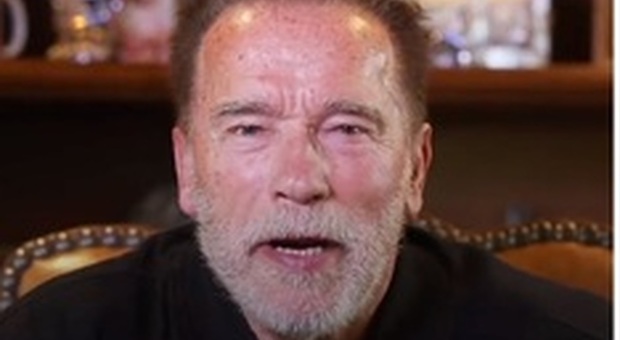 Schwarzenegger posta un video contro Putin: «I russi devono sapere la verità»