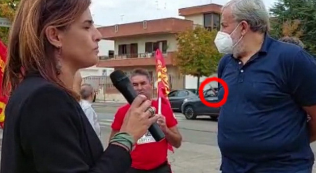 Lecce, cantano “Faccetta nera” fuori dalla sede Cgil: due denunce per apologia del fascismo