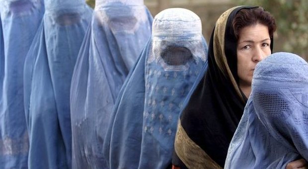 Terrorismo, mozione in Regione: «No velo e burqa, tutti a volto scoperto»