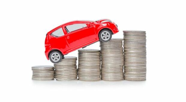 Bonus auto, esauriti fondi per elettriche e ibride plug-in Bonus auto, esauriti fondi per elettriche e ibride plug-in