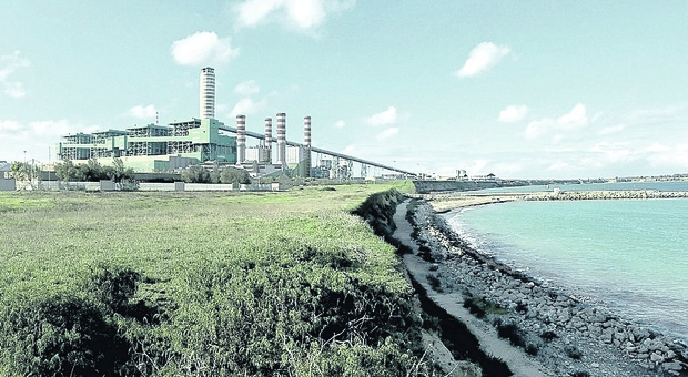 Enel e il post-carbone a Brindisi, la politica: «Vigileremo sulle attività dell'azienda»