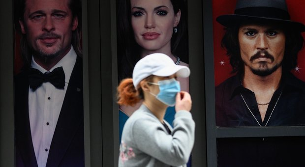 Coronavirus, diretta: Spagna oltre 100 mila casi, superati contagi dell'Italia. Wuhan rialza l'allerta: state a casa Coronavirus, diretta: Spagna oltre 100 mila casi, superati contagi dell'Italia. Wuhan rialza l'allerta: state a casa