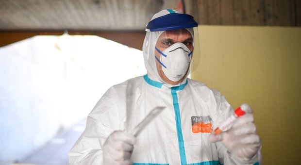 Coronavirus, altri nuovi casi nelle Marche, ma c'è il primo estubato
