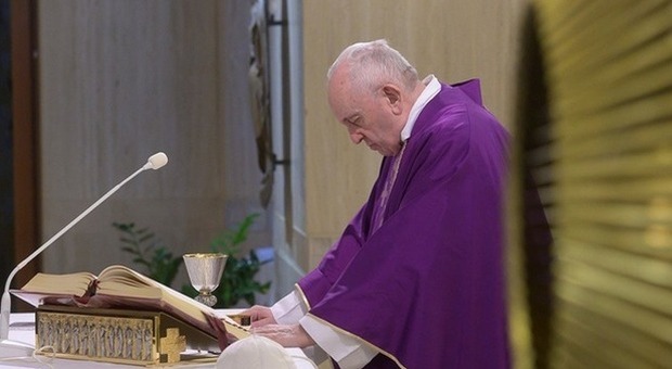 Vescovo Usa si dimette dopo l'accusa di abusi: era stato appena nominato. Imbarazzo del Papa