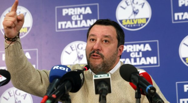 Coronavirus, Salvini: controllare ogni ingresso, governo incapace. Pd e Iv: sciacallo Coronavirus, Salvini: controllare ogni ingresso, governo incapace. Pd e Iv: sciacallo