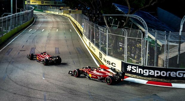 GP Singapore, prove libere 2: Ferrari davanti con Sainz e Leclerc, ma la Mercedes è minacciosa