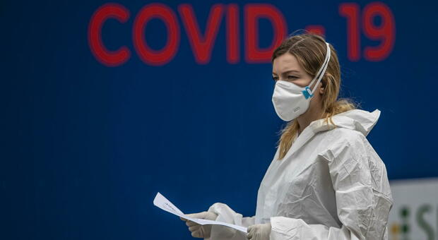 Covid, Francia: superati i 13mila casi in 24 ore. In Israele iniziato il secondo lockdown. Allarme Oms Covid, Francia: superati i 13mila casi in 24 ore. In Israele iniziato il secondo lockdown. Allarme Oms