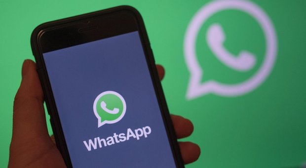 Whatsapp, arriva il divieto per i minori di 16 anni.