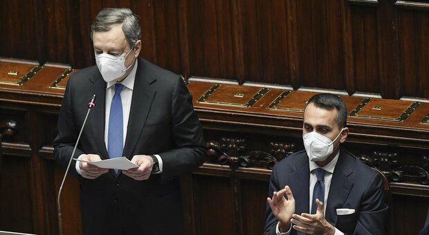 Draghi a Montecitorio «Voi ucraini siete eroi, dall'Italia anche aiuti militari»