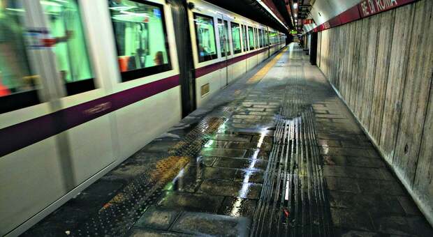 Metro Roma, ripristinata corrente elettrica, riattivata la tratta Ottaviano-Battistini sulla linea A