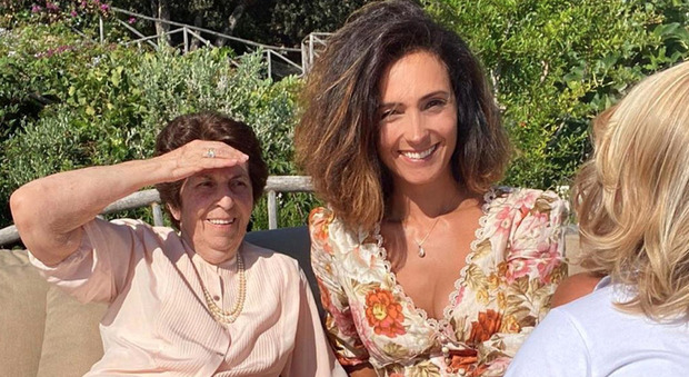 Caterina Balivo, il consiglio incredibile della suocera Mirella: «Lascia perdere mio figlio...»