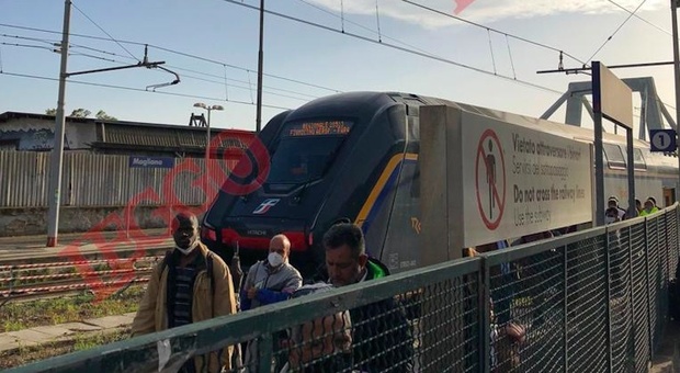 Roma-Fiumicino, 20enne travolto dal treno: traffico ferroviario rallentato in prossimità di Magliana