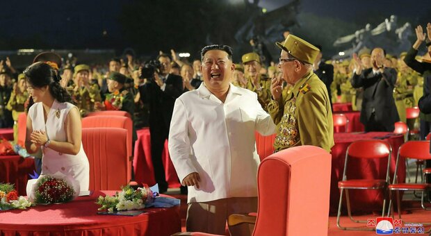 Attacco nucleare, Kim Jong-un torna a minacciare Corea del Sud e Usa: «Battere gli imperialisti»