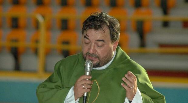 Benevento, arrestato direttore Caritas: «Ha materiale pedopornografico»