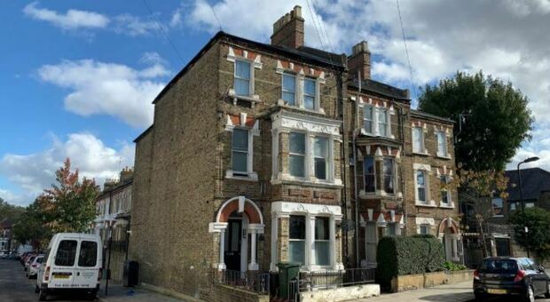 Londra, in vendita il più piccolo appartamento della città: appena 7 metri quadrati. Ecco quanto costa