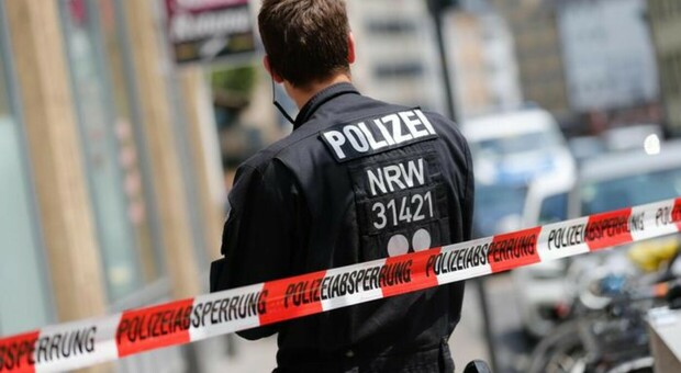 Germania, poliziotto spara e uccide un ragazzo di 16 anni. «Ha aggredito gli agenti con un coltello» (Foto archivio)