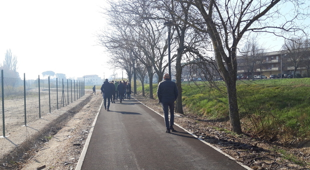 Foligno, obiettivo pedoni e ciclisti: il Comune punta a realizzare 30 chilometri di piste ciclopedonali Foligno, obiettivo pedoni e ciclisti: il Comune punta a realizzare 30 chilometri di piste ciclopedonali