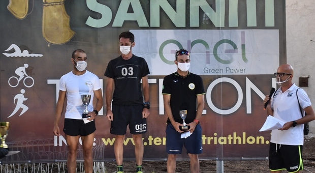 La premiazione maschile del Triathlon dei Sanniti