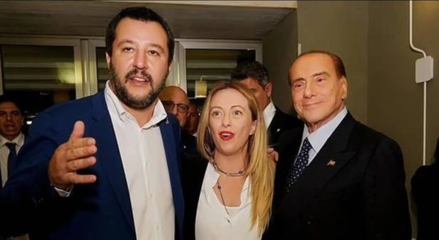 Manifestazione 2 giugno, il centrodestra ci ripensa: rischio assembramenti e dubbi politici, si farà a luglio Manifestazione 2 giugno, il centrodestra ci ripensa: rischio assembramenti e dubbi politici, si farà a luglio