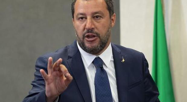 Matteo Salvini: «Chiederò a Conte lo stop all'autocertificazione»
