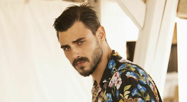 Il canto di Francesco Monte, dopo passerelle e tv il debutto in musica: «Il mio sogno di bambino» Il canto di Francesco Monte, dopo passerelle e tv il debutto in musica: «Il mio sogno di bambino»