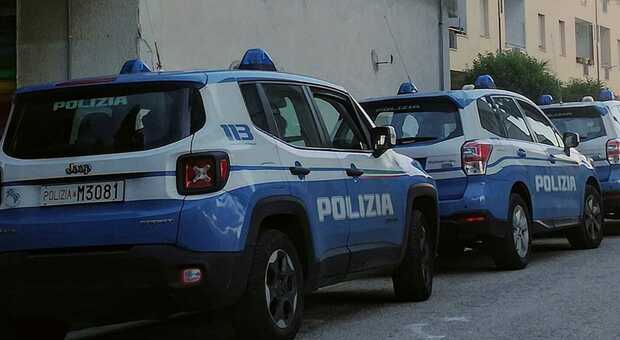 Porto Sant'Elpidio, coppia di ladri seriali presi dalla polizia dopo il colpo al distributore: uno era già ricercato