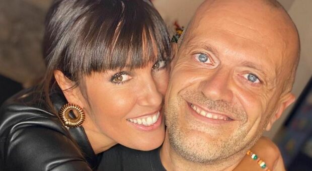 Max Pezzali, la moglie Debora Pelamatti: «La regola dell’amico? Con me non ha funzionato»