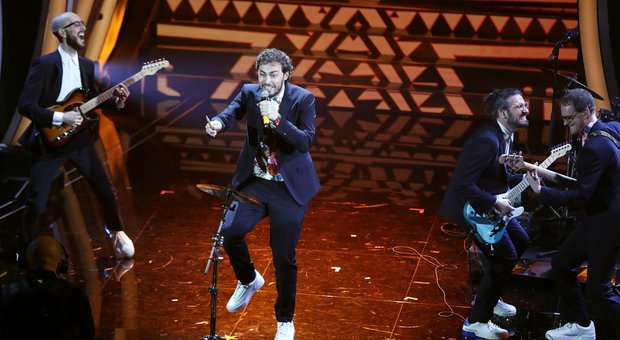 Video della canzone dei Pinguini Tattici Nucleari a Sanremo 2020 Ringo Starr