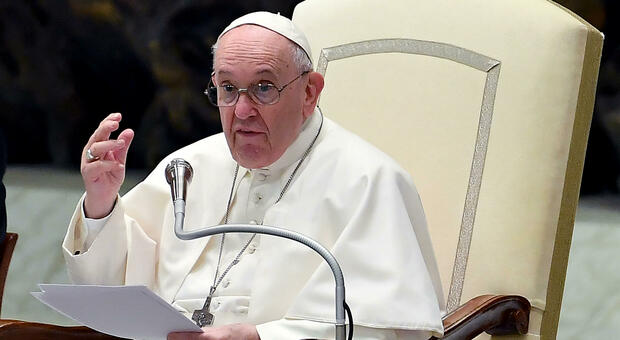 Papa Francesco: «I Rom sono nostri fratelli, dobbiamo accoglierli»