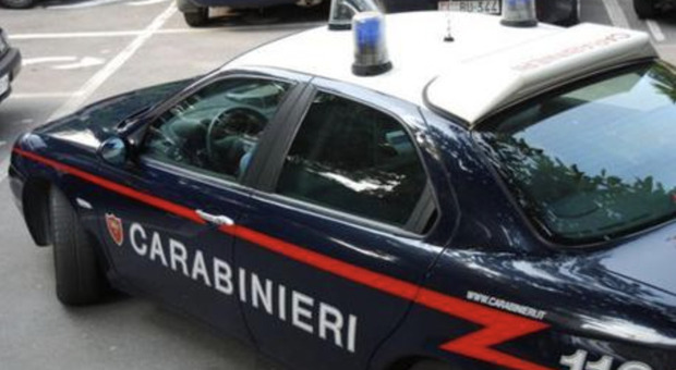 Milano, minaccia i genitori con un coltello per farsi dare dei soldi: in manette un 39enne