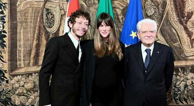 Rossi con la sua compagna Francesca Novello e il presidente Mattarella