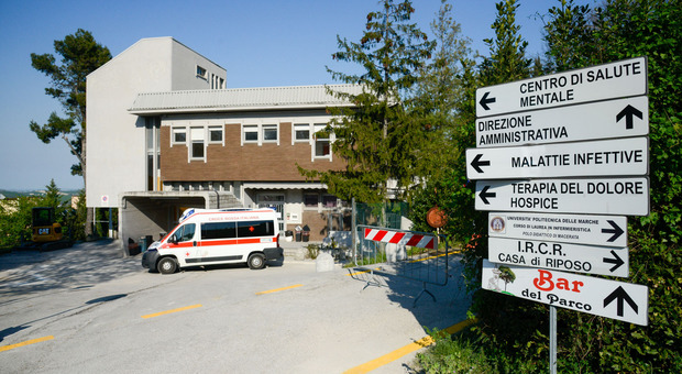 La palazzina delle Malattie infettive all'ospedale di Macerata