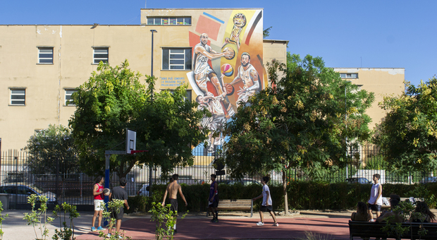 L Nba dipinge Roma, il murale da sogno di Piskv: «Una storia di passione, amicizia e fratellanza»