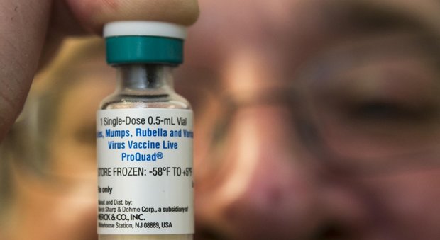 Vaccini, primario ospedale: «Fratellini non c'entrano nulla con morbillo»