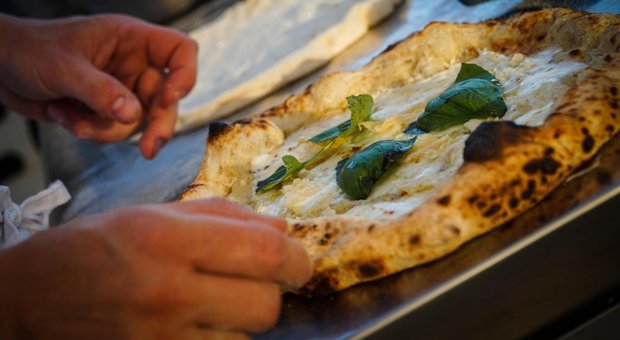 «La pizza protegge da malattie e morte, purché fatta e mangiata in Italia», all'Italia l'Ig Nobel per l'improbabile ricerca