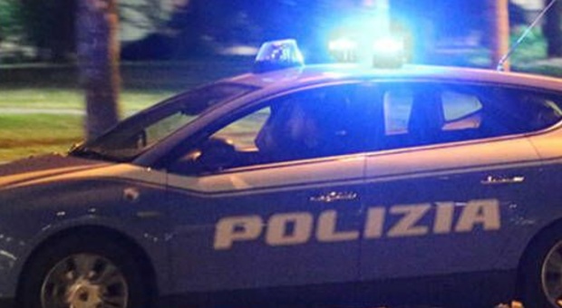 Rapine a raffica in centro a Firenze, la polizia arresta due gambiani