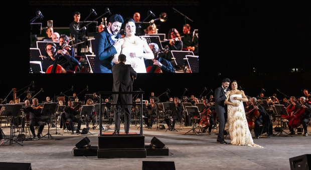 Anna Netrebko e Yusif Eyvazov in Omaggio a Roma al Circo Massimo Anna Netrebko e Yusif Eyvazov in Omaggio a Roma al Circo Massimo