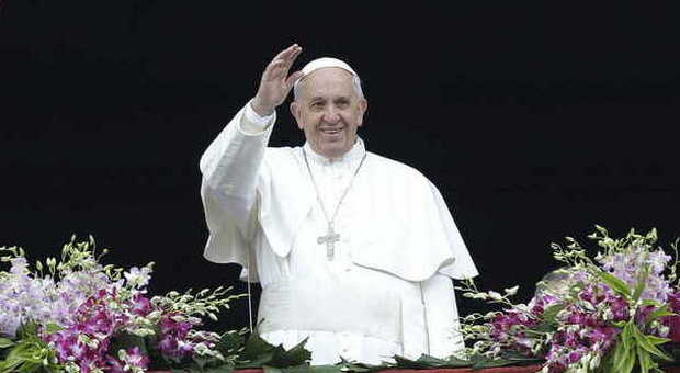 Urbi et Orbi, Papa Francesco: «Il mondo sottomesso ai trafficanti di armi»