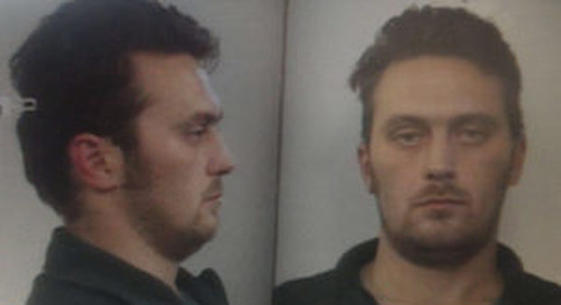 L'ultima fuga di Igor nascosto nei boschi e braccato dai parà L'ultima fuga di Igor nascosto nei boschi e braccato dai parà