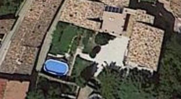 La piscina nel convento. Foto tratta da Google Earth