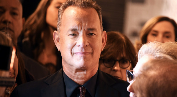 Tom Hanks racconta i sintomi del Covid: «Dolori paralizzanti, non riuscivo a concentrarmi»